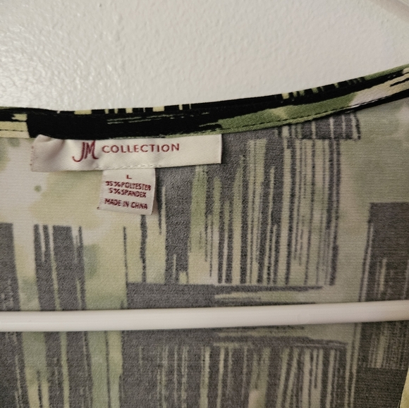 JM Collection Abstract Green and Black Blouse - Picture 2 of 5